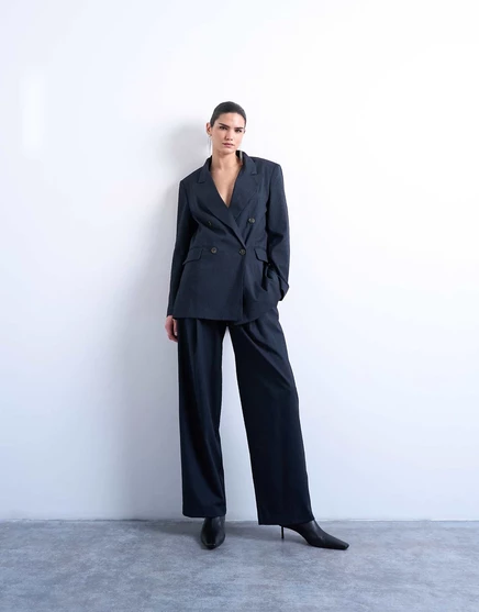 Брюки темно-синего цвета с низкой посадкой и пряжкой в тонкую полоску от Topshop - часть комплекта navy