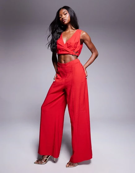 ДИЗАЙНЕРСКИЙ комбинезон ASOS с запахом спереди и пряжкой красного цвета red