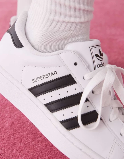 Кроссовки adidas Originals Superstar II белого и черного цветов white