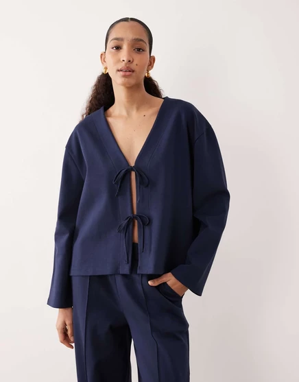 Облегающий топ оверсайз от ASOS DESIGN interlock с галстуком-бабочкой темно-синего цвета - часть комплекта navy