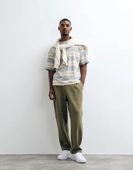 Непринужденные спортивные брюки ASOS DESIGN с зауженными складками оливкового цвета burnt olive