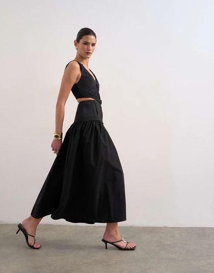 Узкое макси-платье Topshop с глубоким v-образным вырезом и обильной вышивкой черного цвета black
