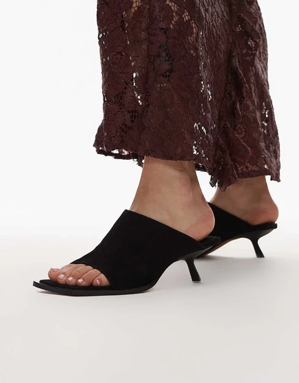 Черные замшевые шлепанцы с открытым квадратным носком от Topshop Ilya black
