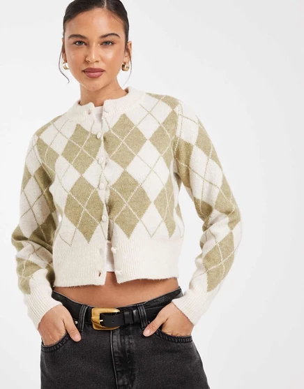 Укороченный вязаный кардиган Vero Moda в клетку цвета хаки и аргайла birch
