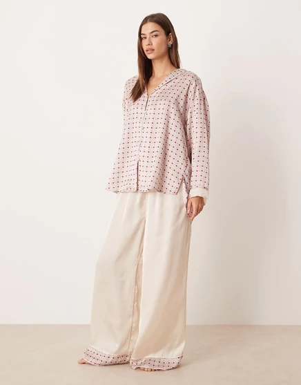 Пижамный комплект Free People dreamy days с принтом в виде сердца heart print