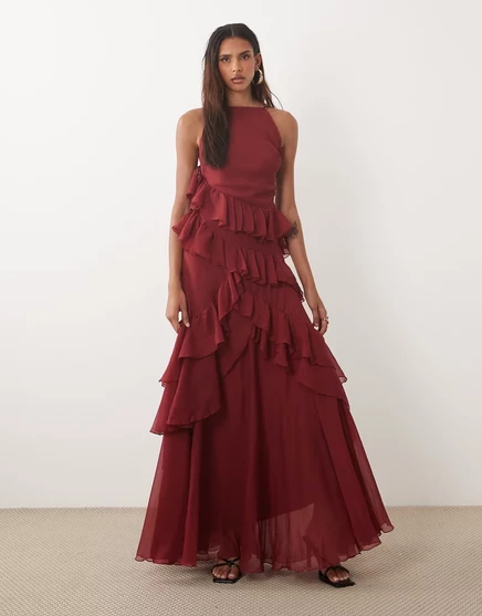 Макси-платье ASOS DESIGN с высоким воротом и низкой спинкой с оборками бордового цвета