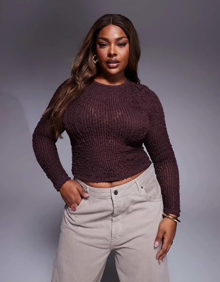 Топ ASOS DESIGN Curve с длинными рукавами и текстурированными оборками коричневого цвета dark brown