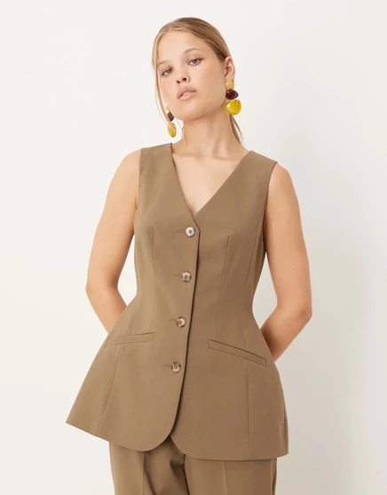 Женский жилет asos design формованный до бедер, оливковый