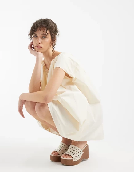 Женское мини-платье ASOS Design Volume Puff, слоновая кость
