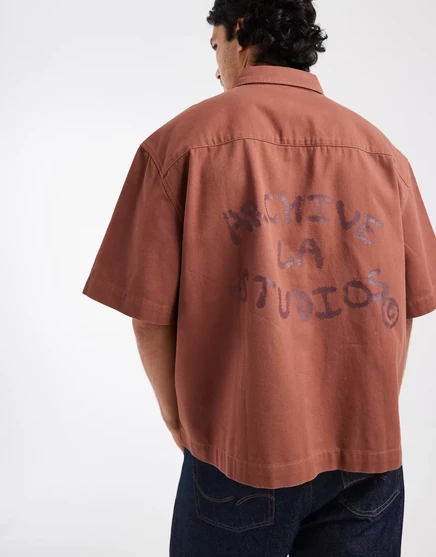 Мужская рубашка ASOS Design оверсайз с принтом, коричневая