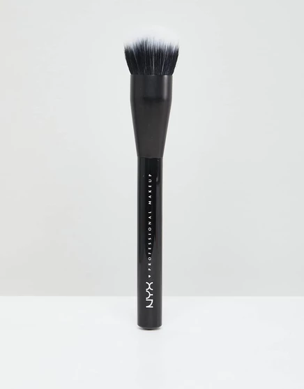Двухволоконная кисть для нанесения тонального крема NYX Professional Make-Up - Pro foundation