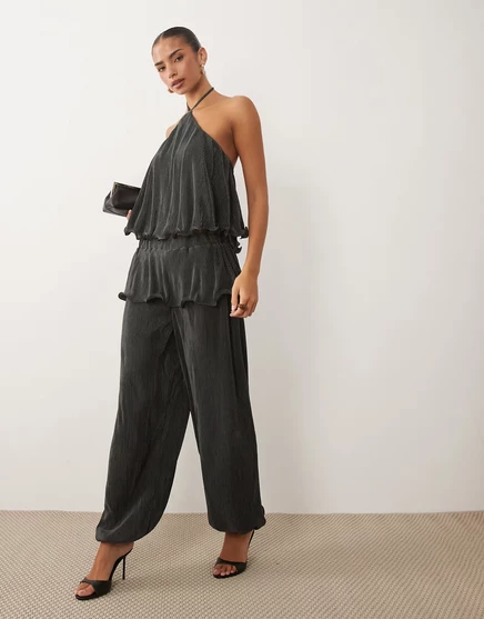 Женские плиссированные брюки ASOS Design с накладной юбкой, антрацитовые