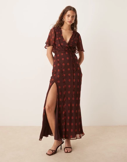 Макси-платье ASOS DESIGN с запахом спереди на рукаве 