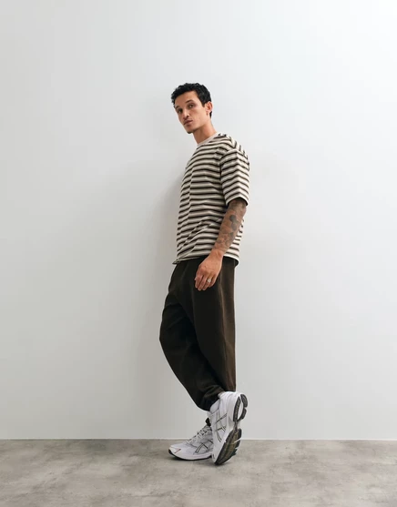 Мужские джоггеры ASOS Design в елочку, темно-коричневые