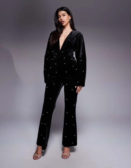 РОСКОШНЫЙ бархатный комбинезон ASOS с глубоким вырезом и жемчужным декором черного цвета black