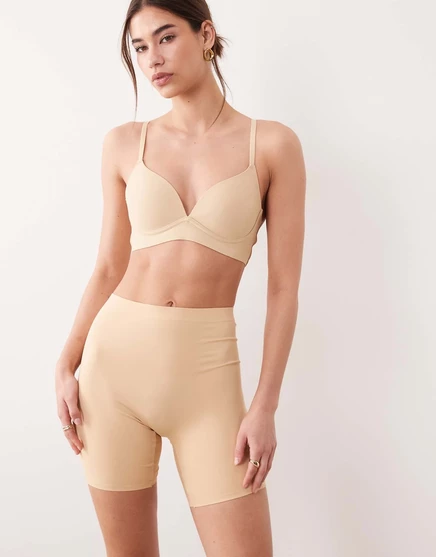 Бежевые шорты-невидимки, корректирующие среднюю талию Bye Bra beige