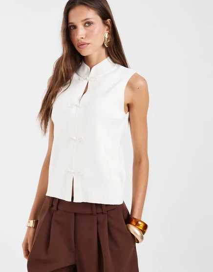 Вязаный топ без рукавов ASOS DESIGN с открытой спиной спереди белого цвета white