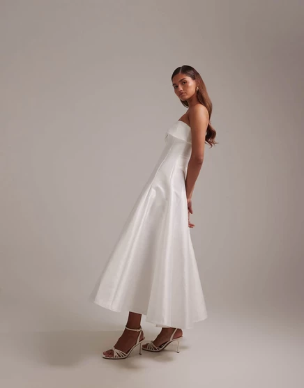 Свадебное платье-бандо ASOS DESIGN цвета слоновой кости ivory