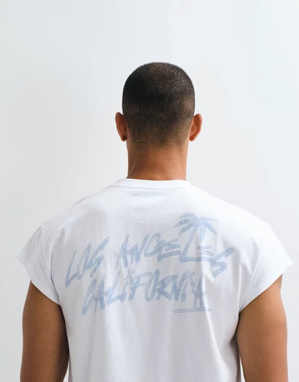 ДИЗАЙНЕРСКАЯ футболка свободного кроя ASOS DESIGN с изображением Лос-Анджелеса белого цвета white