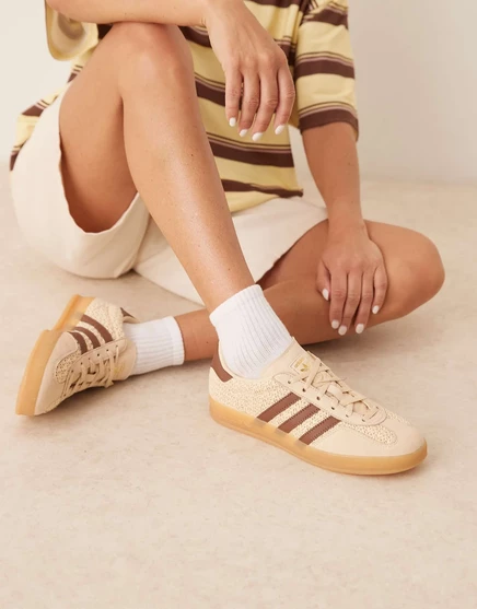 Кроссовки adidas Originals Gazelle бежевого и коричневого цветов beige