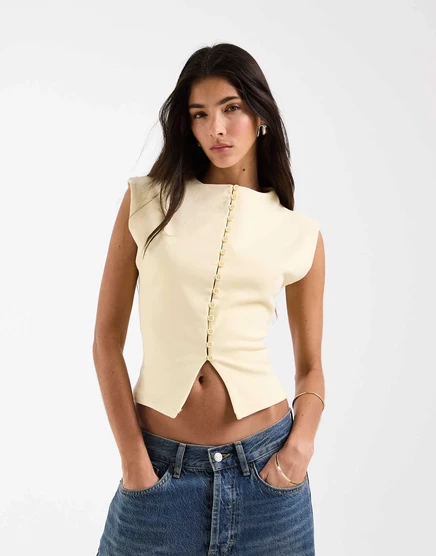 Женская рубашка ASOS Design укороченная, кремовая