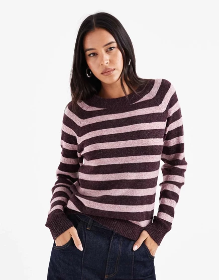 Вязаный свитер Vero Moda с круглым вырезом в бордовую и розовую полоску winetasting w. rose