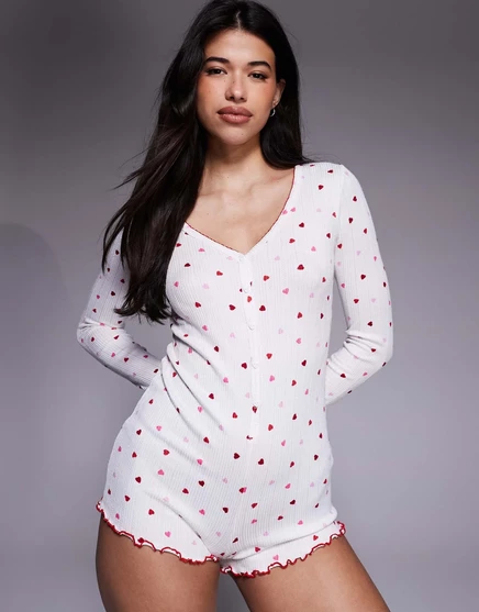 Вязаный комбинезон Boux Avenue с сердечками в рубчик цвета слоновой кости ivory