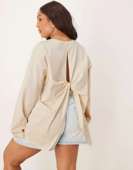 Женский лонгслив ASOS Curve с перекрутом на спинке, кремовый