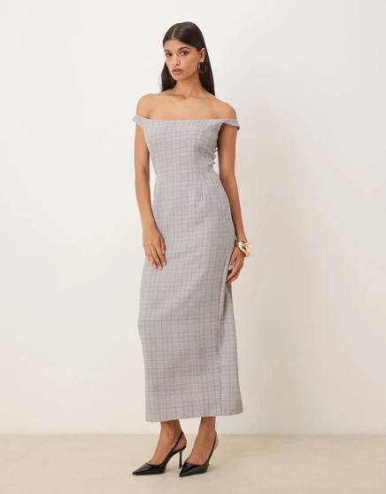  Платье-футляр миди ASOS DESIGN в клетку с открытыми плечами  stone check