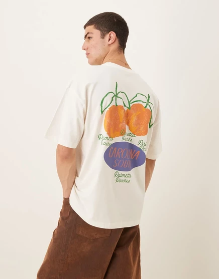 ДИЗАЙНЕРСКАЯ футболка оверсайз от ASOS с изображением персиков кремового цвета coconut milk