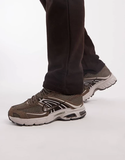 Замшевые кроссовки Nike Air Max Moto 2K коричневого цвета