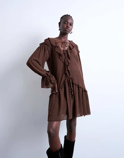 Мини-платье с оборками на рукавах от Topshop poet кофейного цвета coffee
