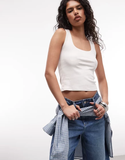 Женская майка Monki 90s в рубчик, белая