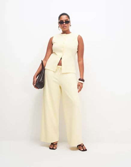 Женские широкие текстурные брюки ASOS Curve, кремовые