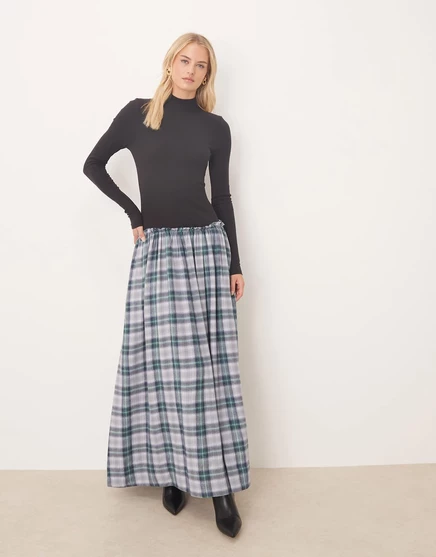 Гибридное макси-платье ASOS DESIGN Tall с высоким вырезом и длинным рукавом в синюю клетку blue check