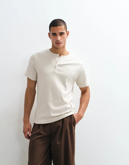 Футболка ASOS DESIGN heavyweight regular fit в рубчик с вырезом 