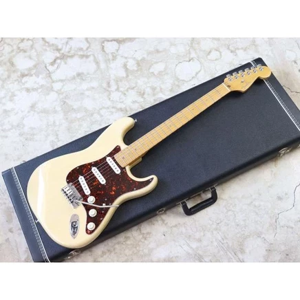 Электрогитара Fender American Deluxe Stratocaster, б/у