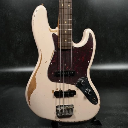 Бас-гитара Fender Flea Jazz Bass Road Worn, розовая