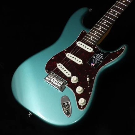 Гитара Fender American Professional Classic, зелёная