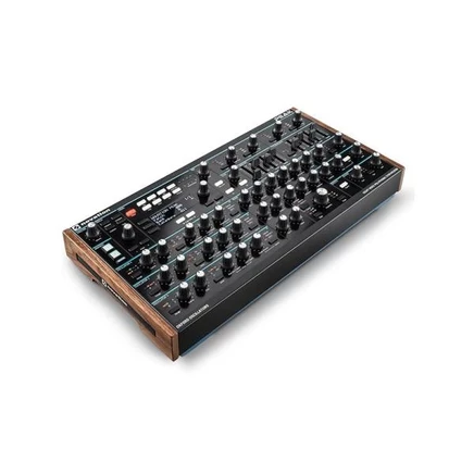 Синтезатор Novation Peak, настольный, 8-голосный