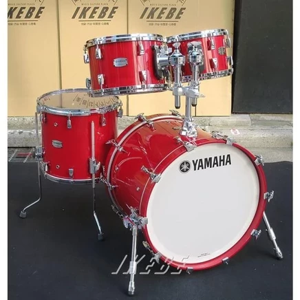 Ударная установка Yamaha Absolute Hybrid Maple, красная