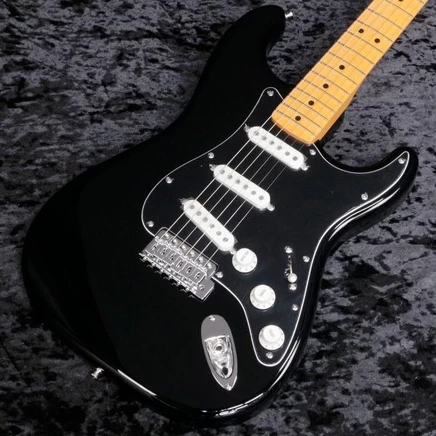 Электрогитара Fender 70s Stratocaster, черная