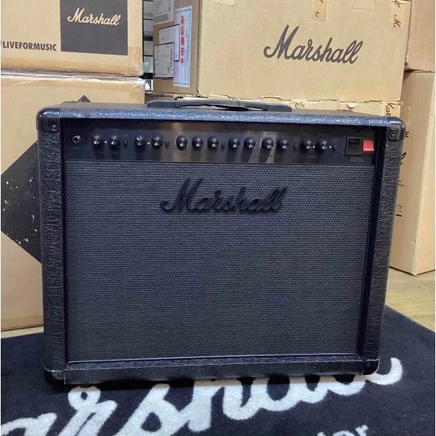 Гитарный ламповый комбоусилитель Marshall DSL40CRB, черный