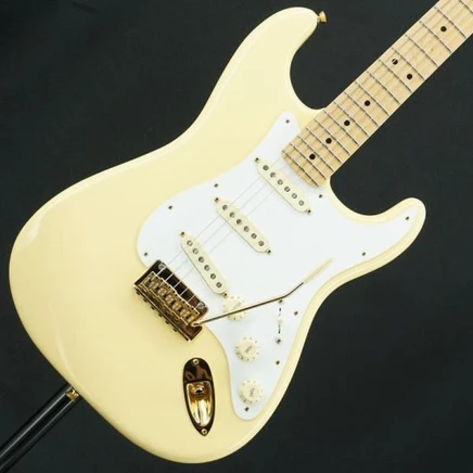 Электрогитара Fender Stratocaster, б/у, винтажно-белая