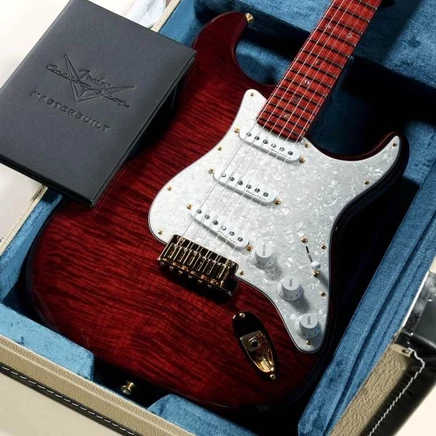 Электрогитара Fender Custom Shop Stratocaster, красная