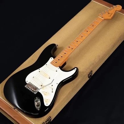 Электрогитара Fender Clapton Stratocaster, черная, б/у