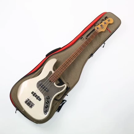 Электробас Fender American Deluxe Jazz Bass, б/у