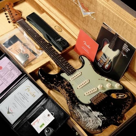 Электрогитара Fender Stratocaster 1962, черная
