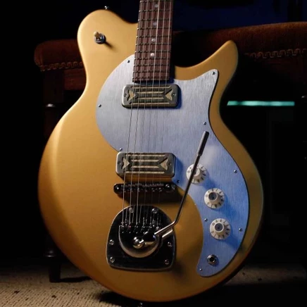 Электрогитара Eastman Fullertone Offset’62, золотистая