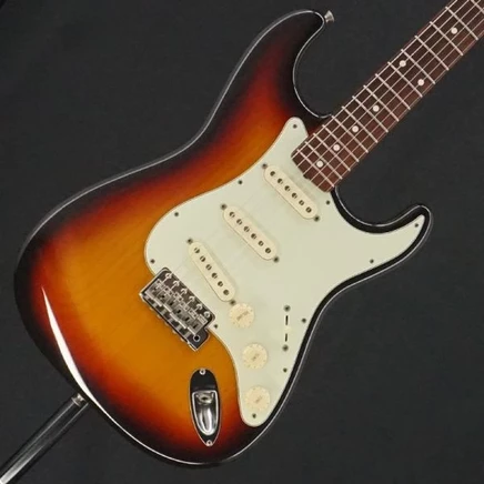 Электрогитара Fender Japan ST62-70TX, б/у, трехцветный санберст